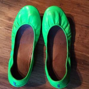 Galactic Green Tieks 9–no longer available, RARE